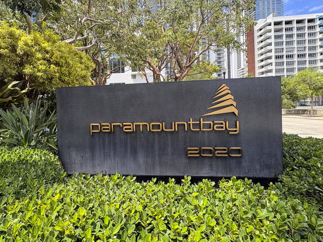 Paramount Bay  photo 2